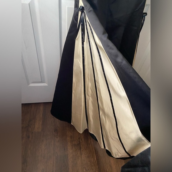 🆕 Dead Stock! VTG SCOTT McCLINTOCK Black and Champagne Strapless Ball Gown 12 - Picture 10 of 14